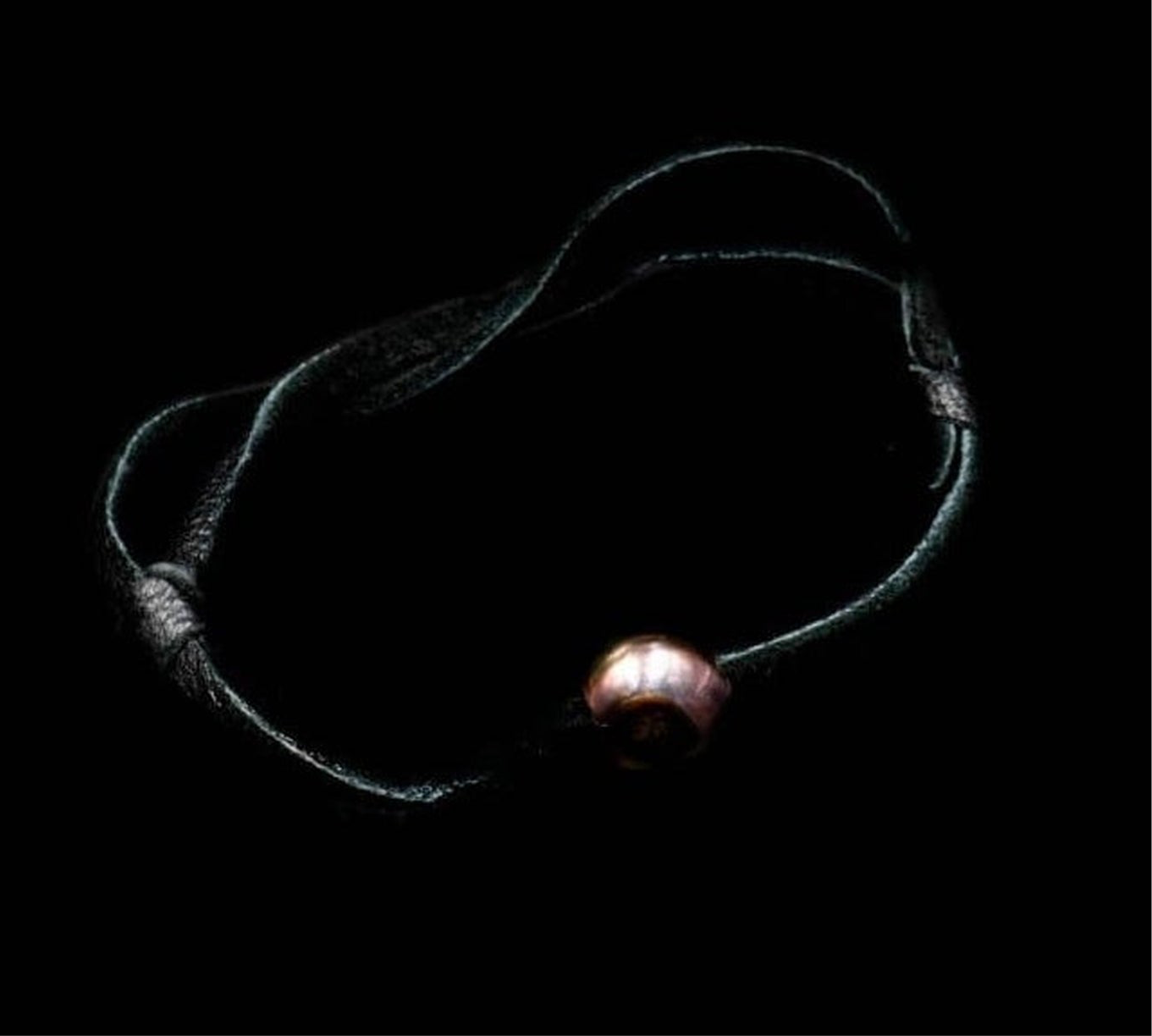 PEARL LEATHER BRACELET