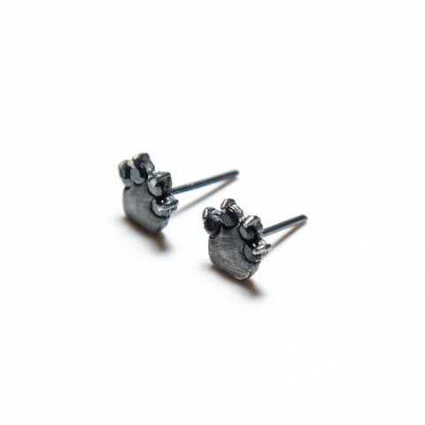 PAW EARRINGS BLACK