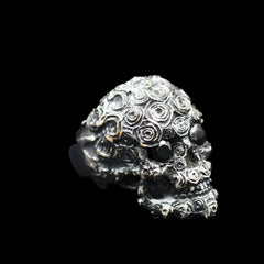 W ROSES SKULL STONE RING