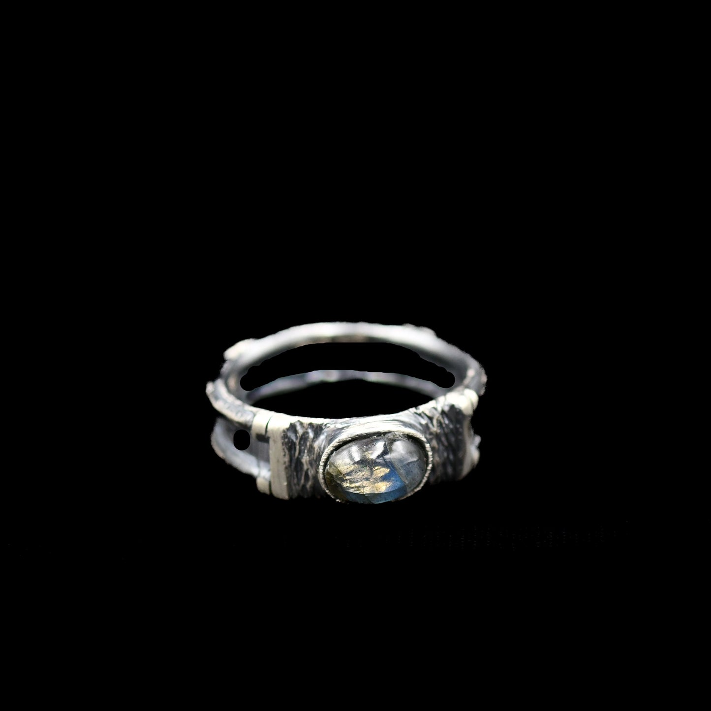 BAND STONE RING