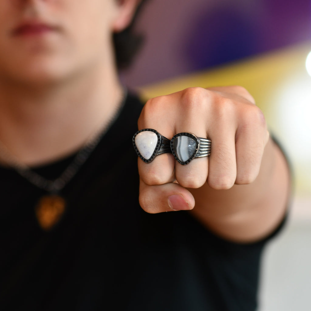 RJ GUITAR PICK STONE RING AGATHA