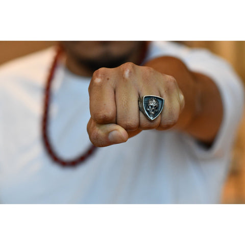 SKULL GUITAR PICK RING GOLDEN
