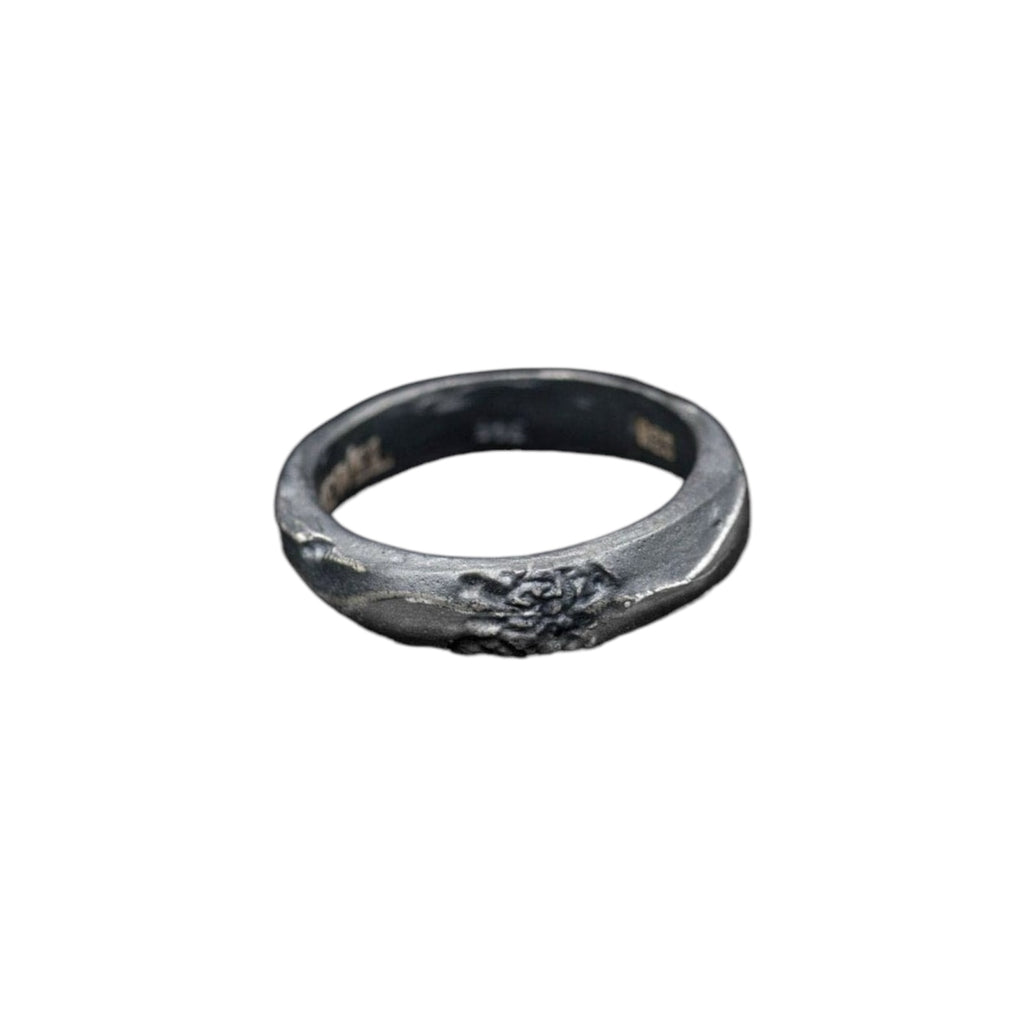 CARVED VINTAGE RING