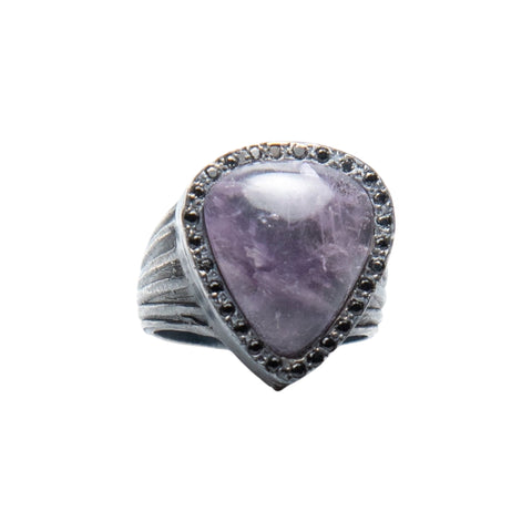 RJ GUITAR PICK STONE RING AMETHYST