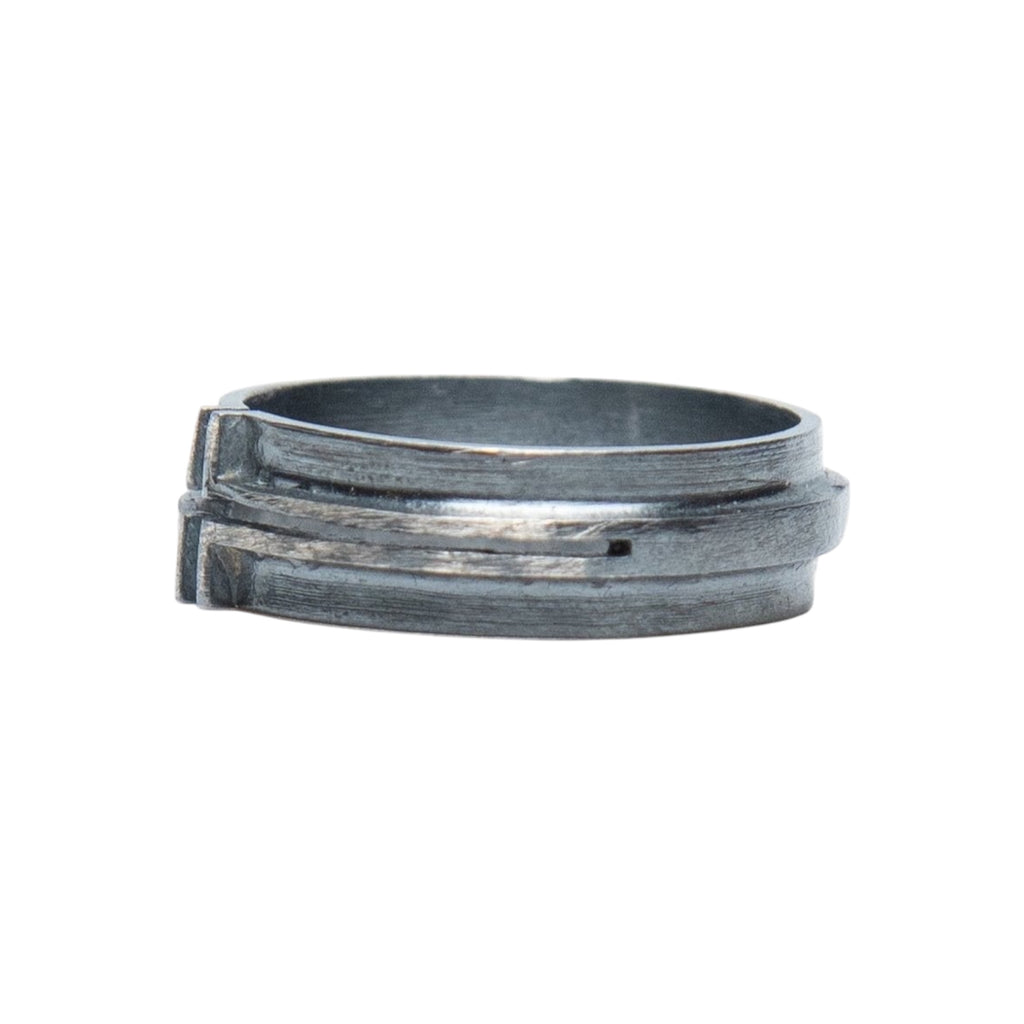 ROUNDED CROSS RING SMALL