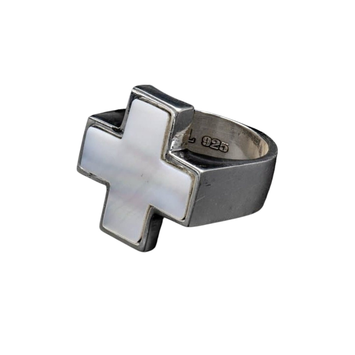 STONE CROSS RING MOTHER PEARL