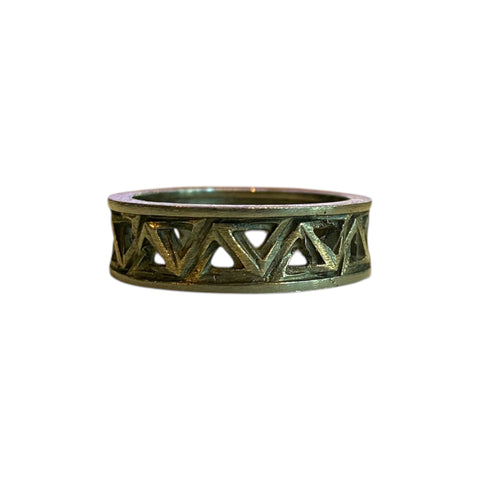 TRIANGLES RING