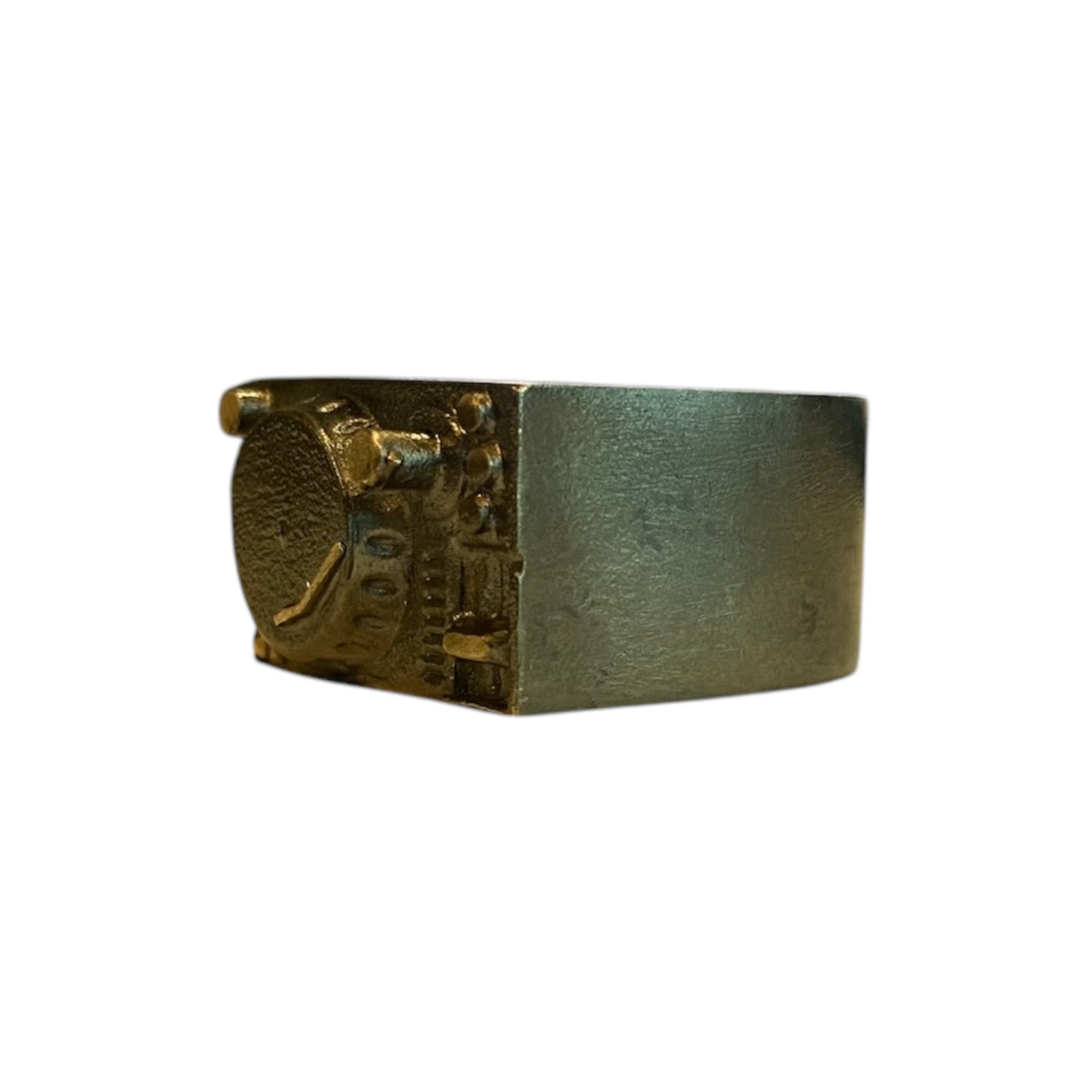 TURNTABLE RING