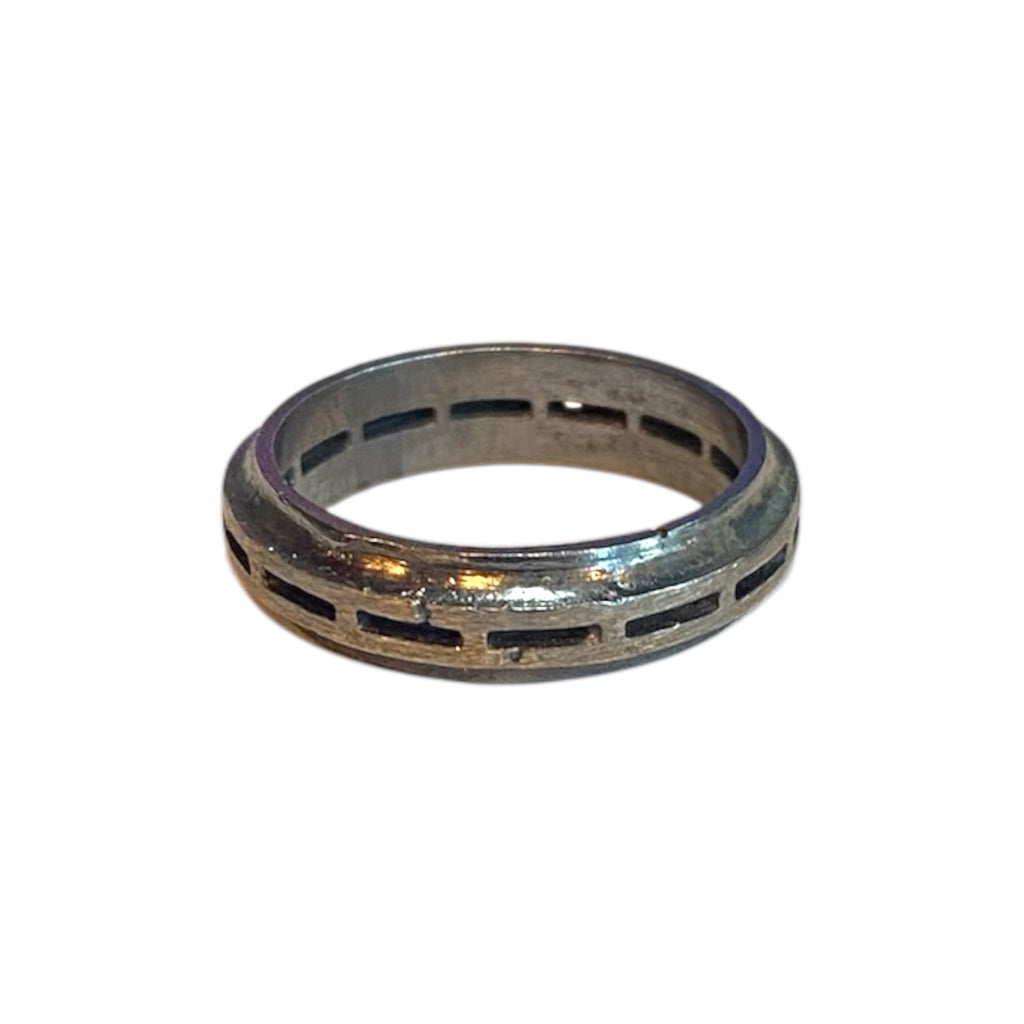 UFO RING