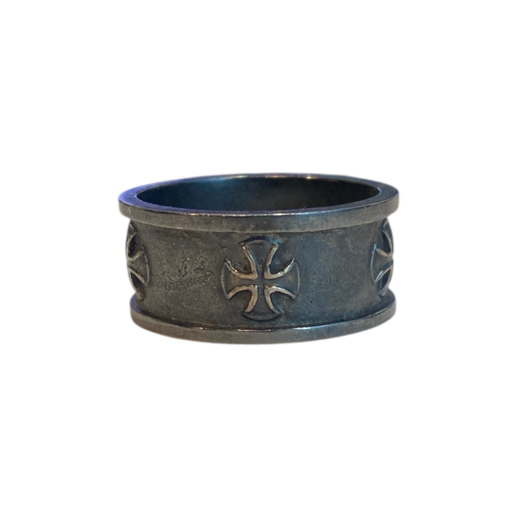 R&J CROSSES RING