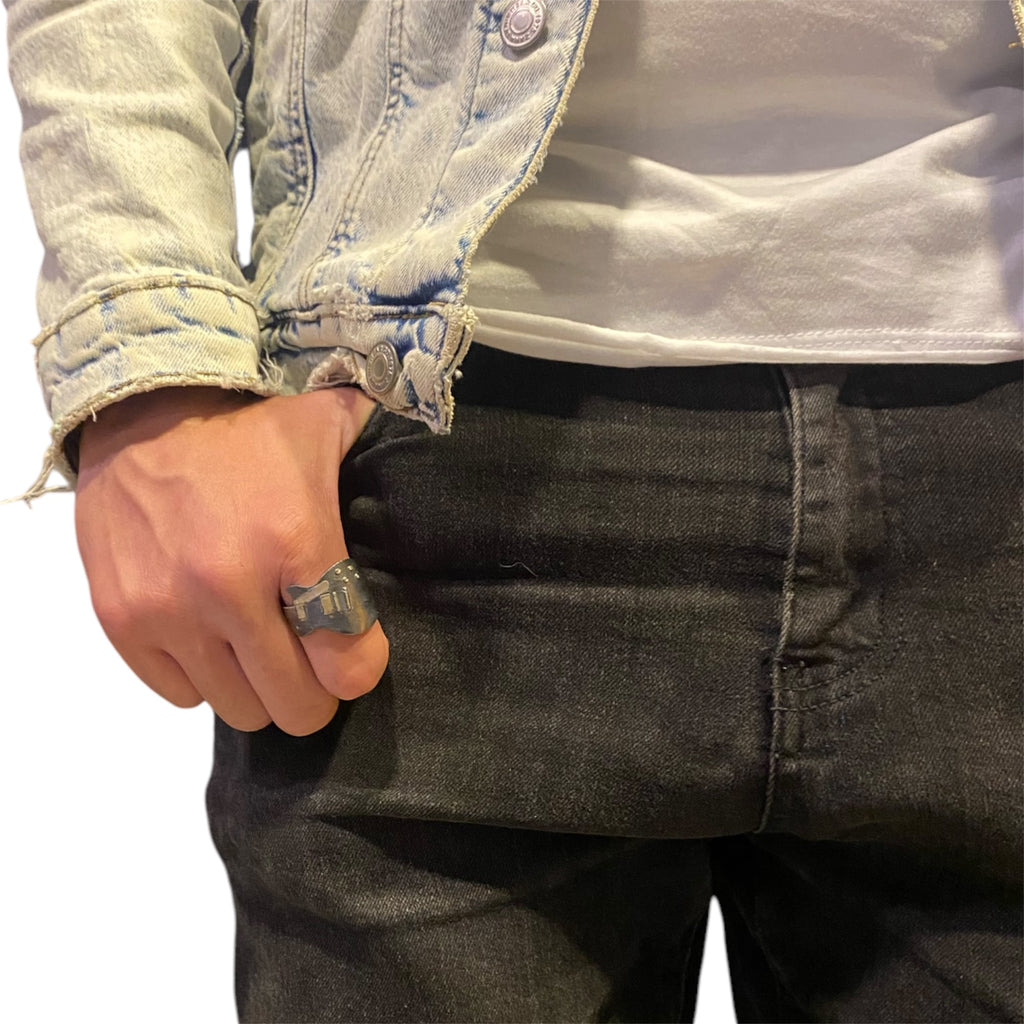 GUITAR RING