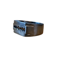 RAZOR RING