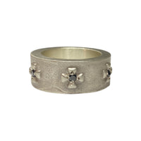 RIVETS RING
