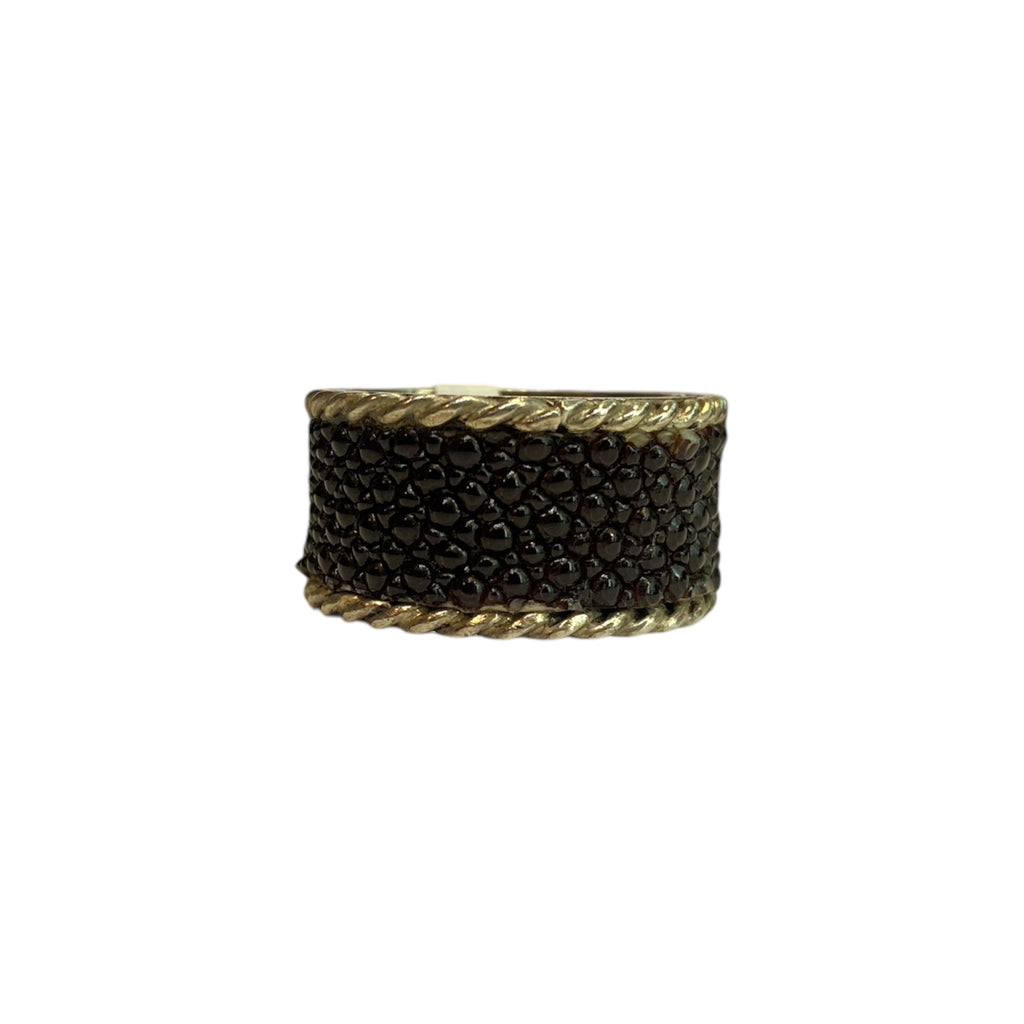 WINE STINGRAY SKIN RING WIDE