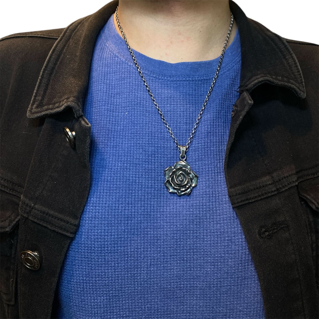ROSE PENDANT