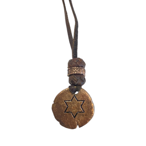 LEATHER AMULET D.STAR