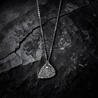 SILVER HAMMERED GUITAR PICK