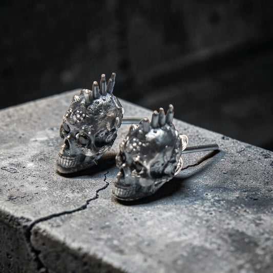 PUNK SKULL EARRINGS