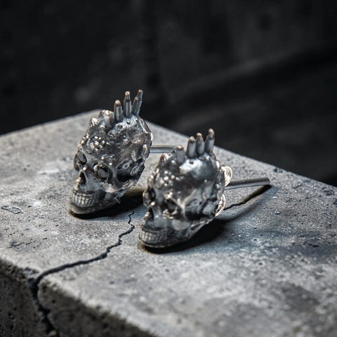 PUNK SKULL EARRINGS