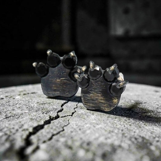 PAW EARRINGS BLACK
