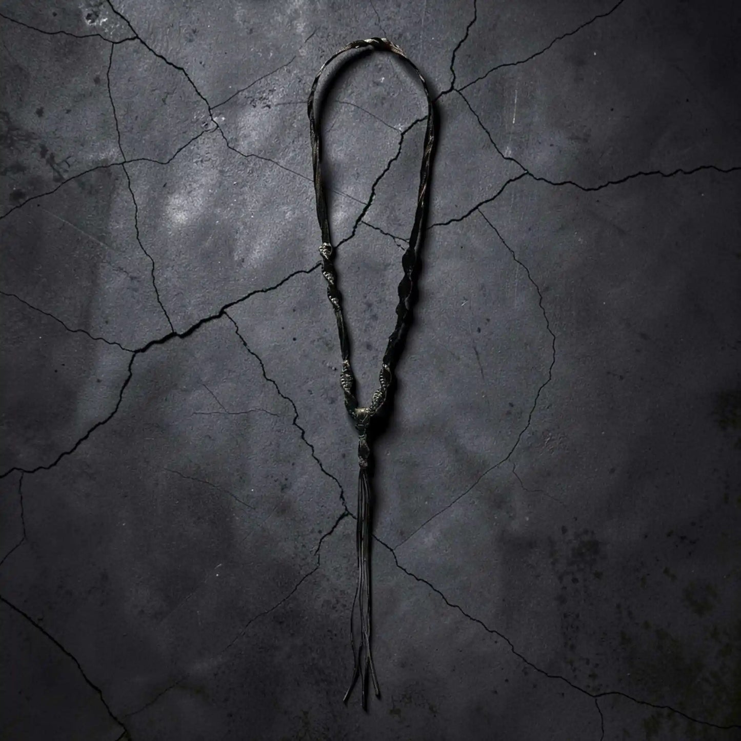 LEATHER NECKLACE
