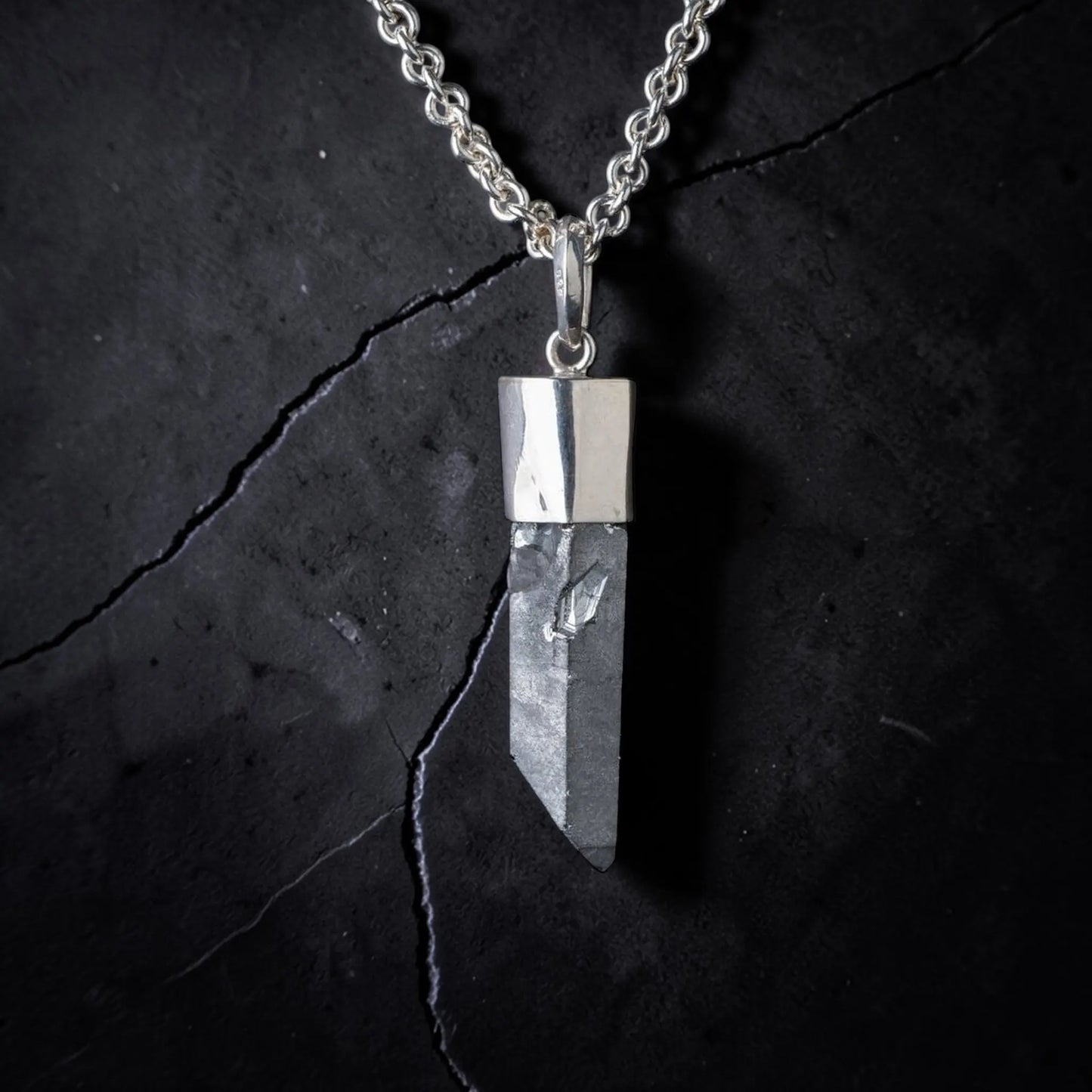 SILVER QUARTZ