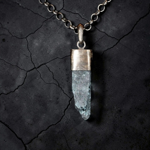 BLUE KYANITE QUARTZ