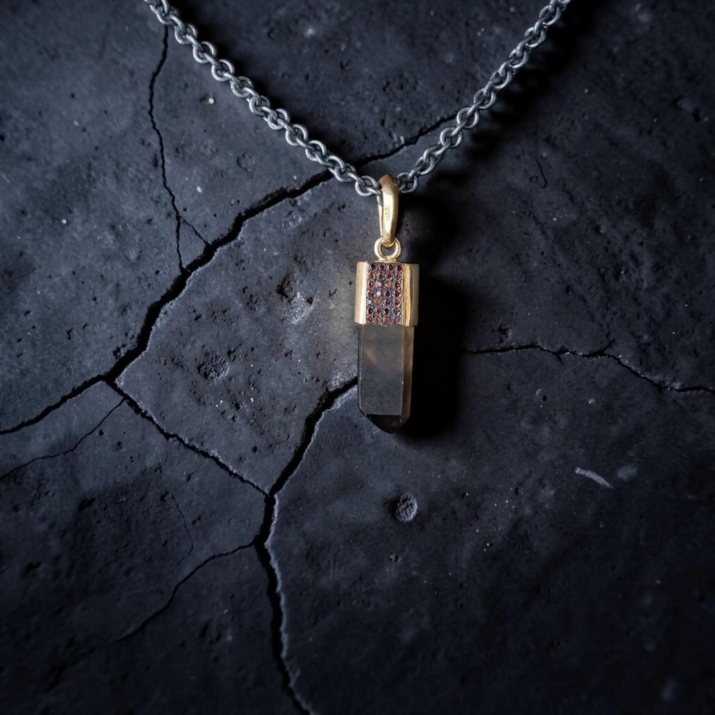 BLACK QUARTZ GOLD