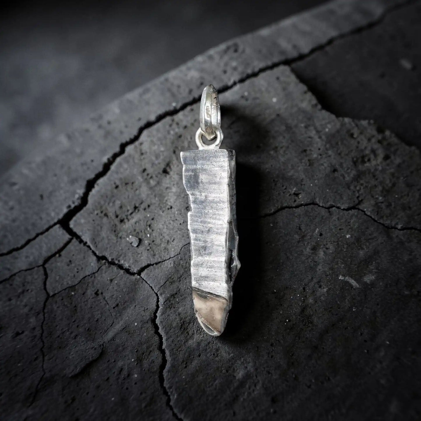 SILVER  BLOCK QUARTZ