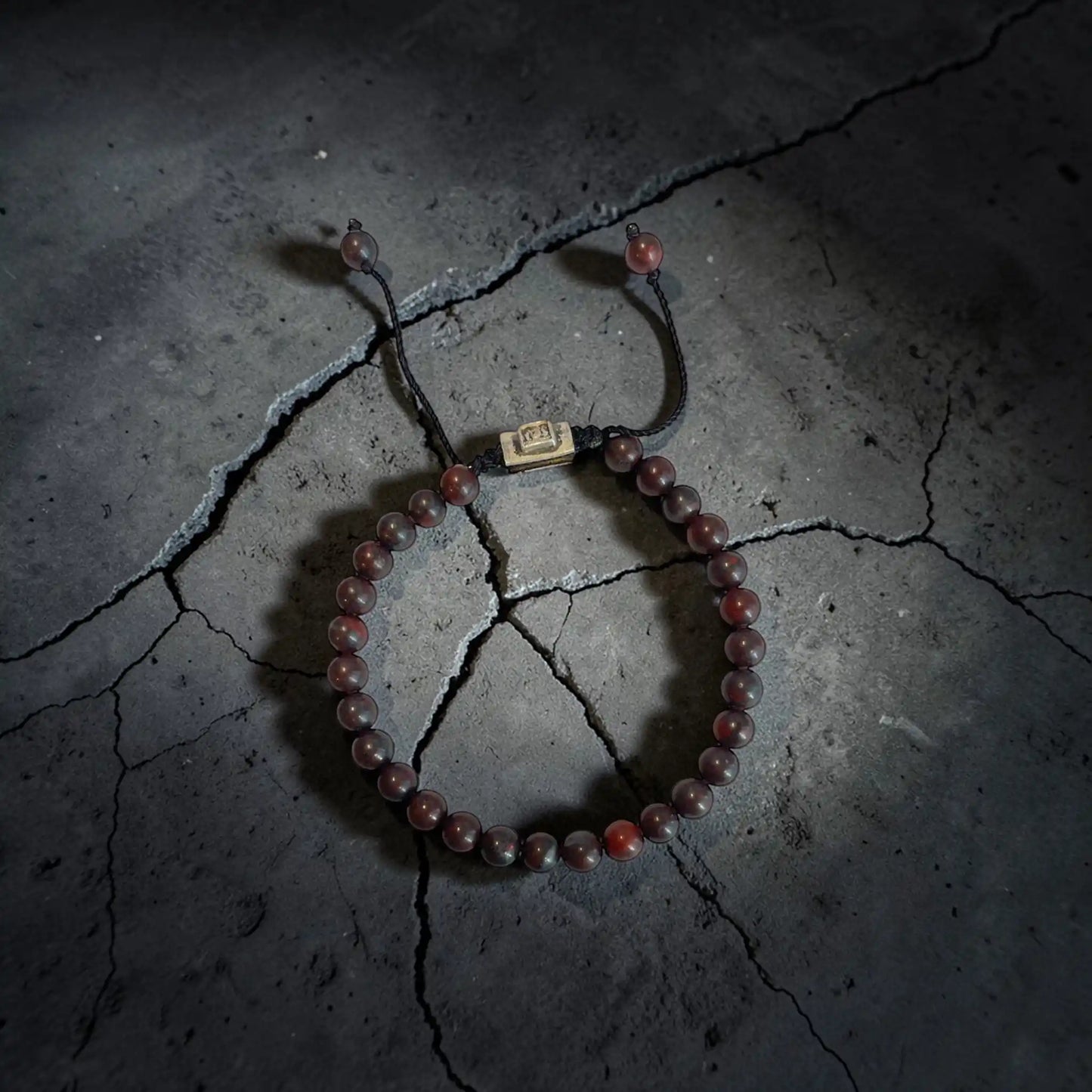 GRANATE BRACELET