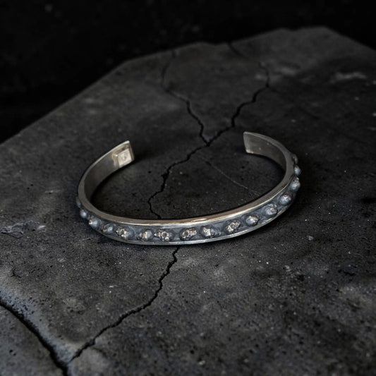 SKULL CUFF