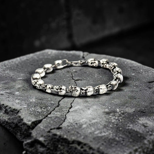 ALL SKULLS BRACELET