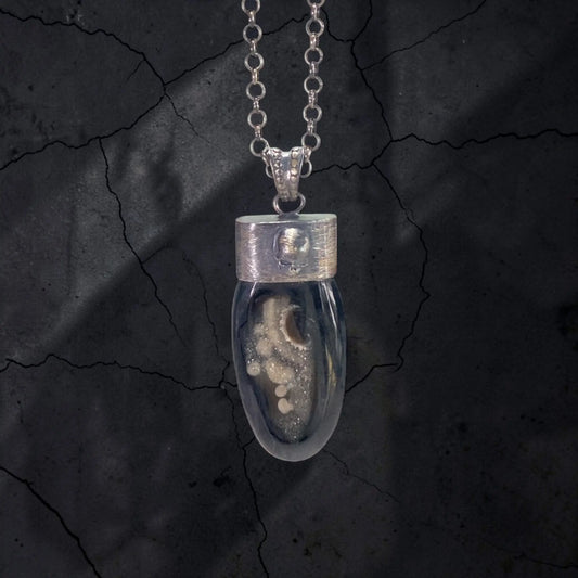SKULL DROP SHINY AGATHA