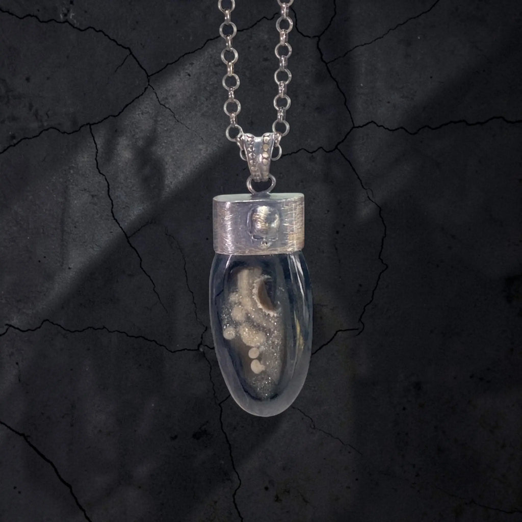 SKULL DROP SHINY AGATHA