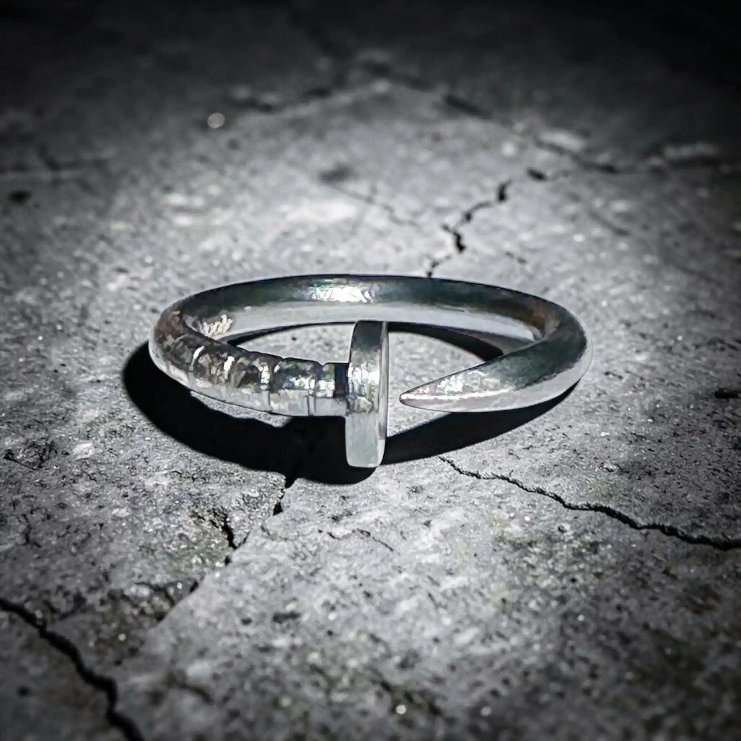 CLAVO RING