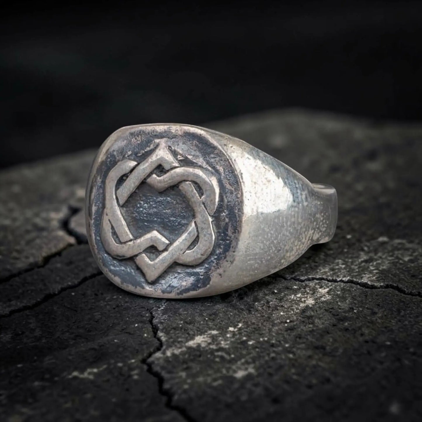 UNIFIED HEART MEDIUM RING