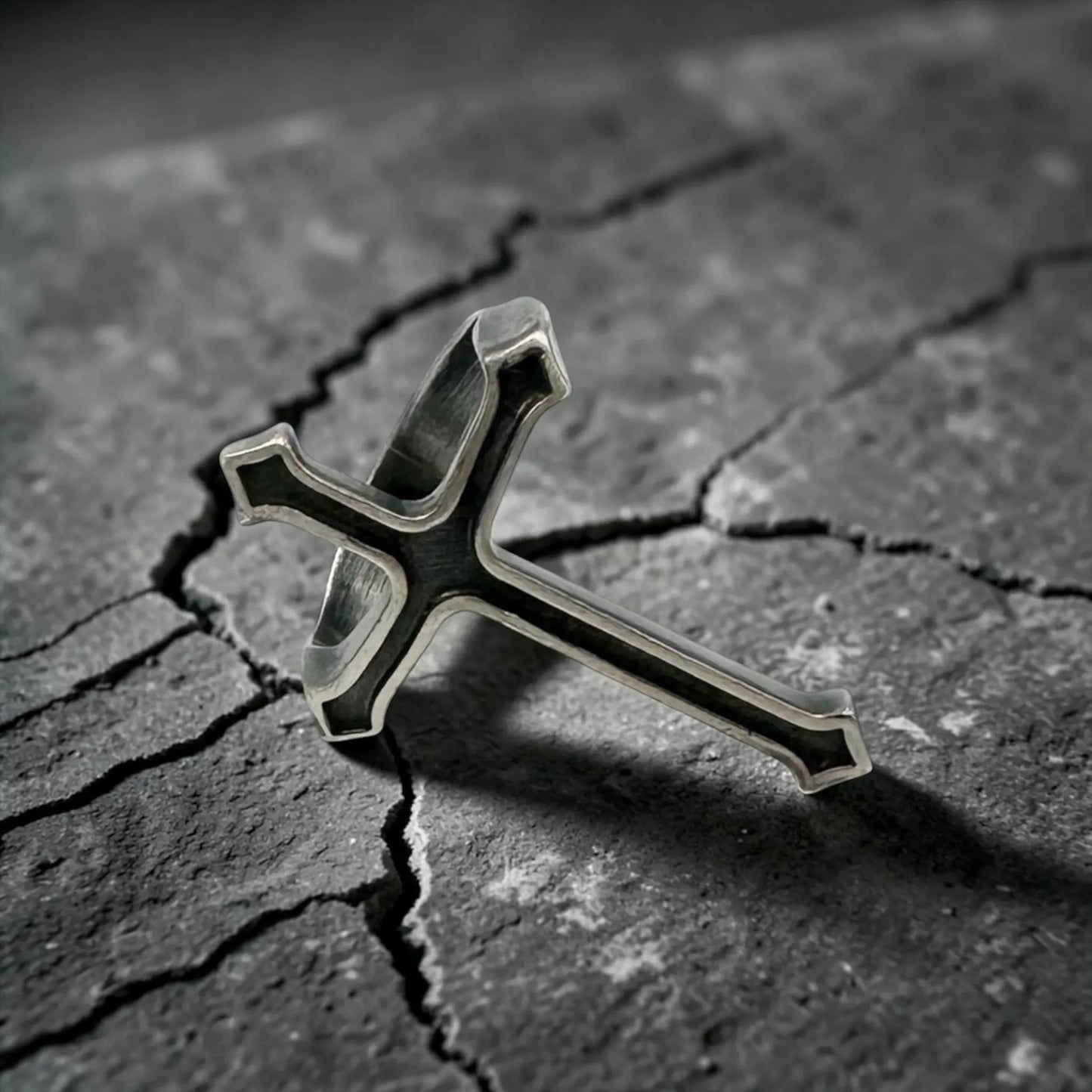 SINGLE SILVER CROSS