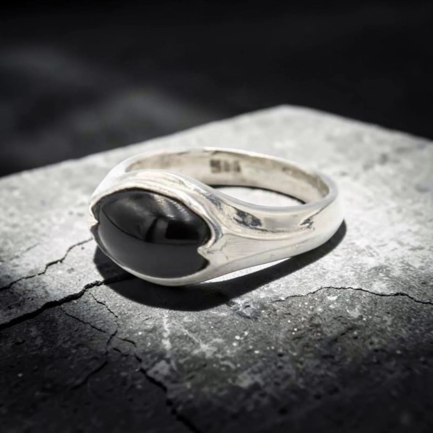 VINTAGE RING ONIX
