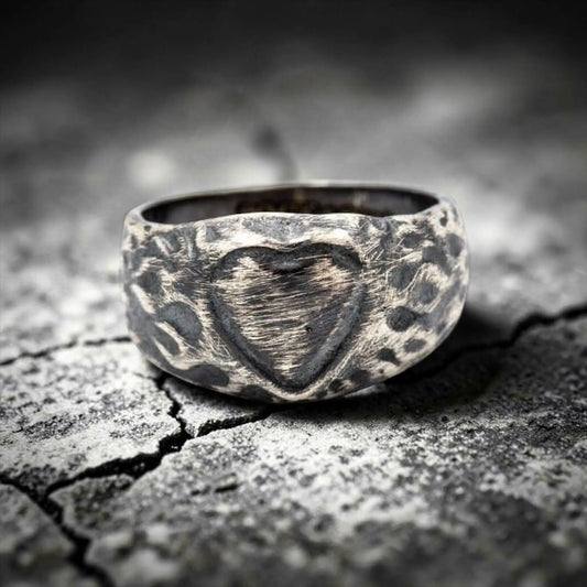 FLAMES HEART RING