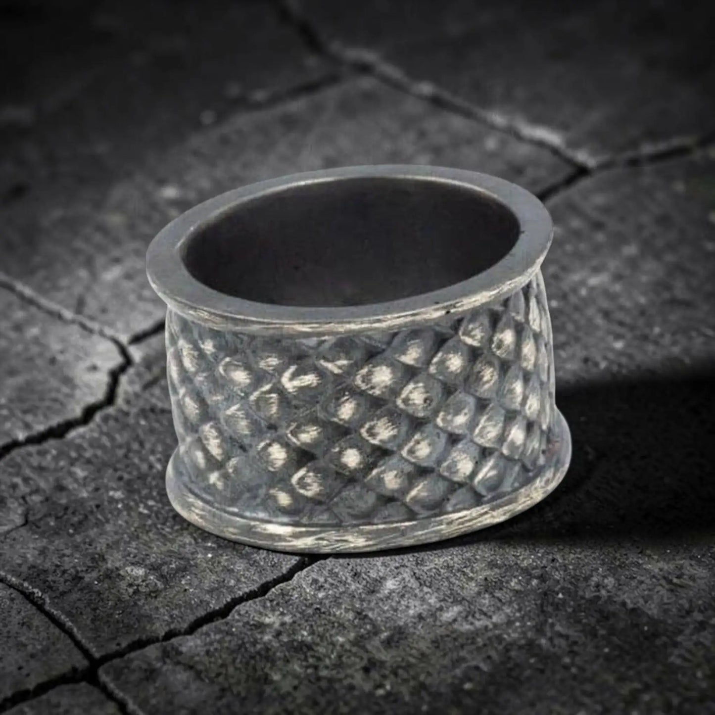 WIDE SNAKE RING