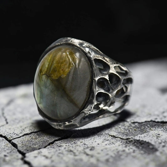 KING SALOMON LABRADORITE STONE RING