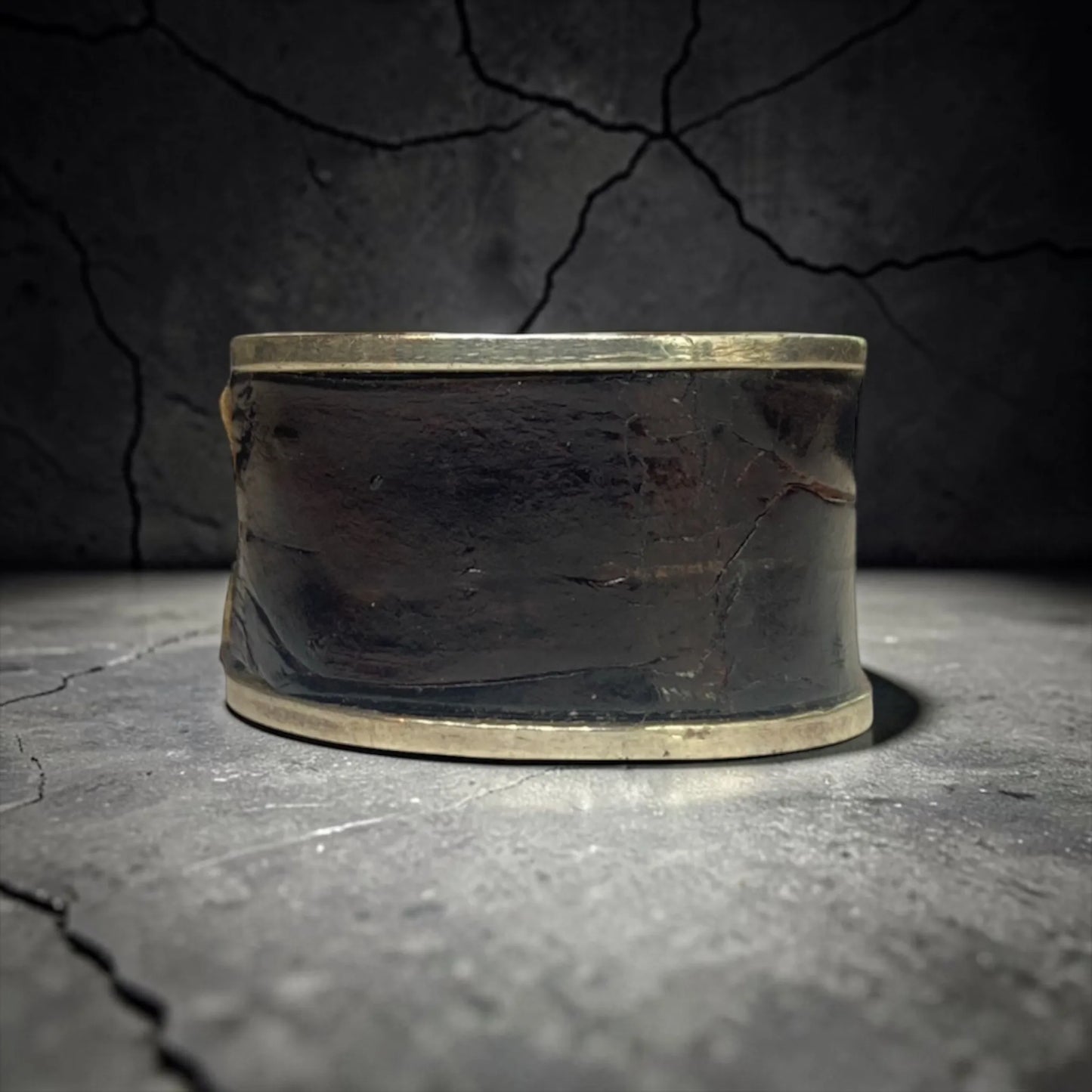 MARRONE CROCODILE SKIN RING