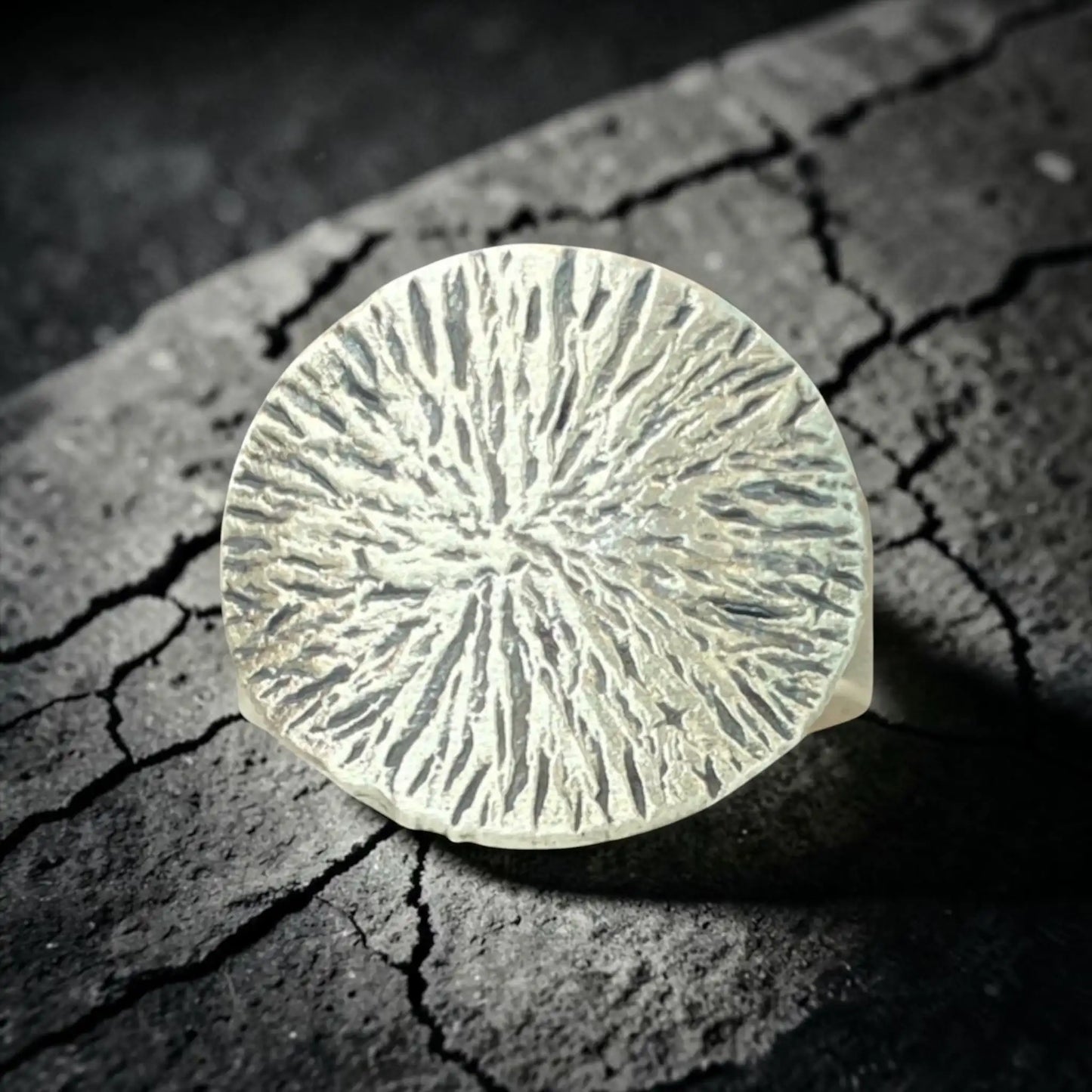 IRIS RING