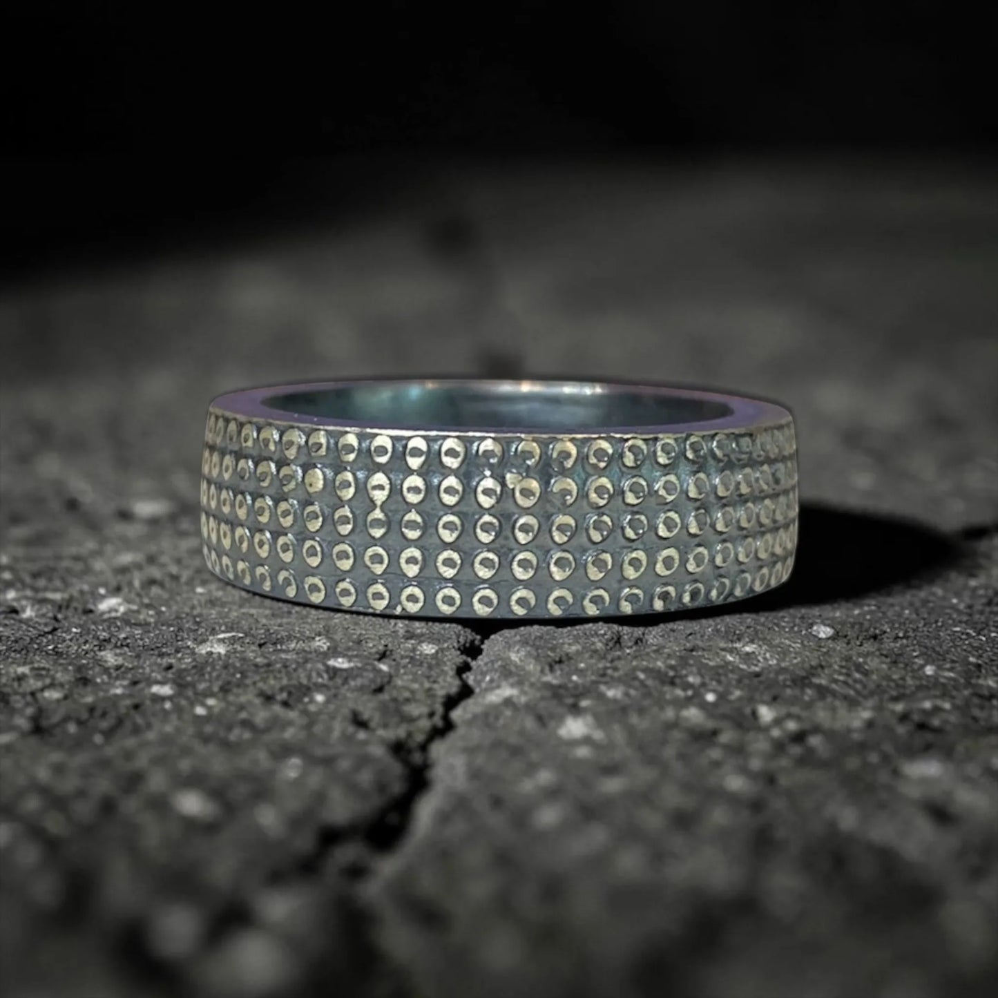 DOTTED RING