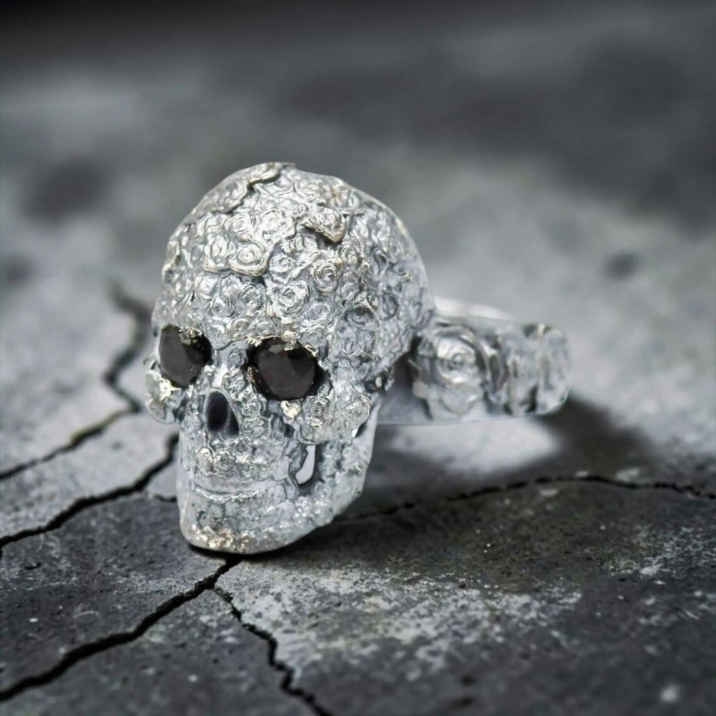 ROSE SKULL RING