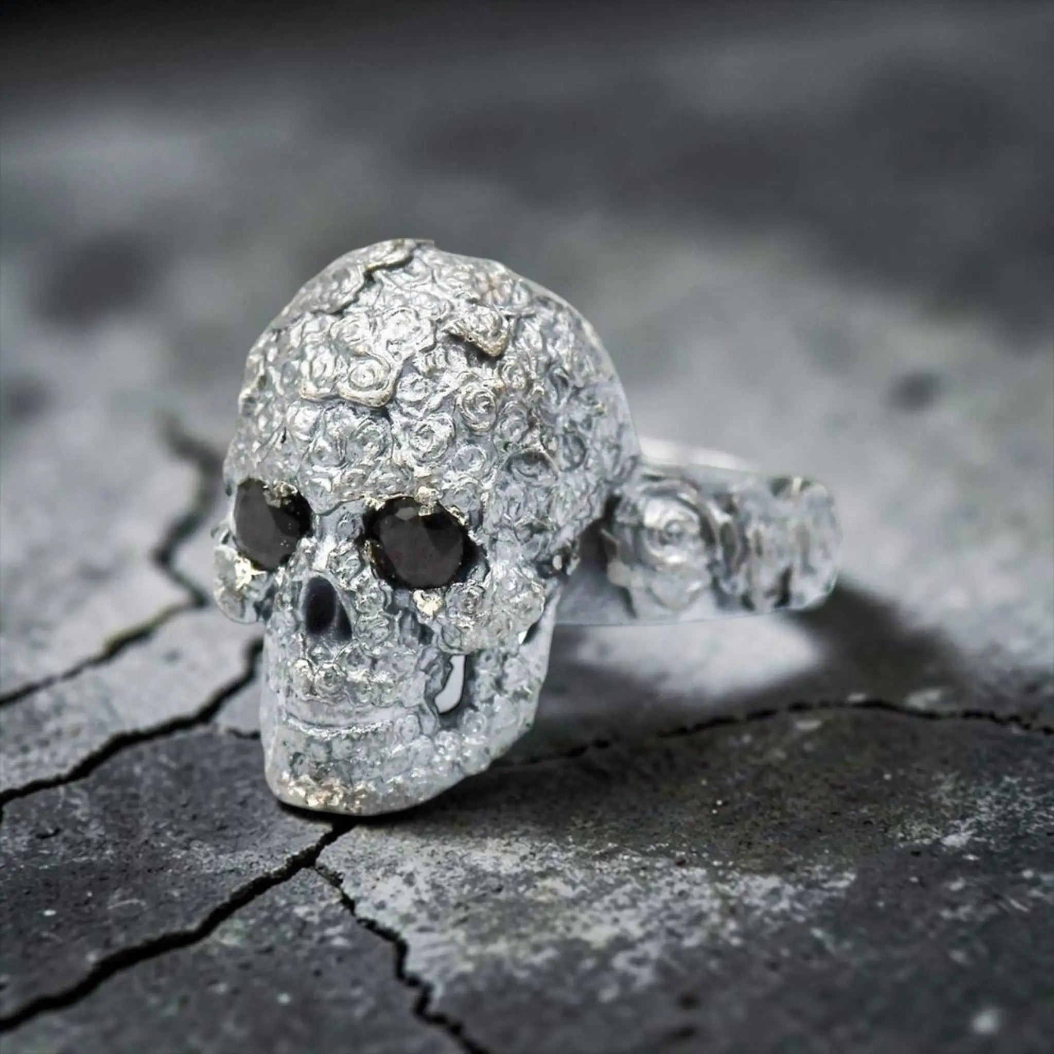ROSE SKULL RING