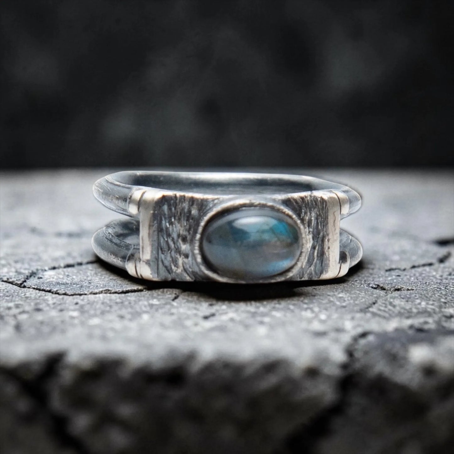 BAND STONE RING