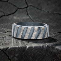 DIAGONAL RING