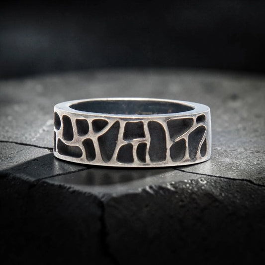 ROCK WALL RING