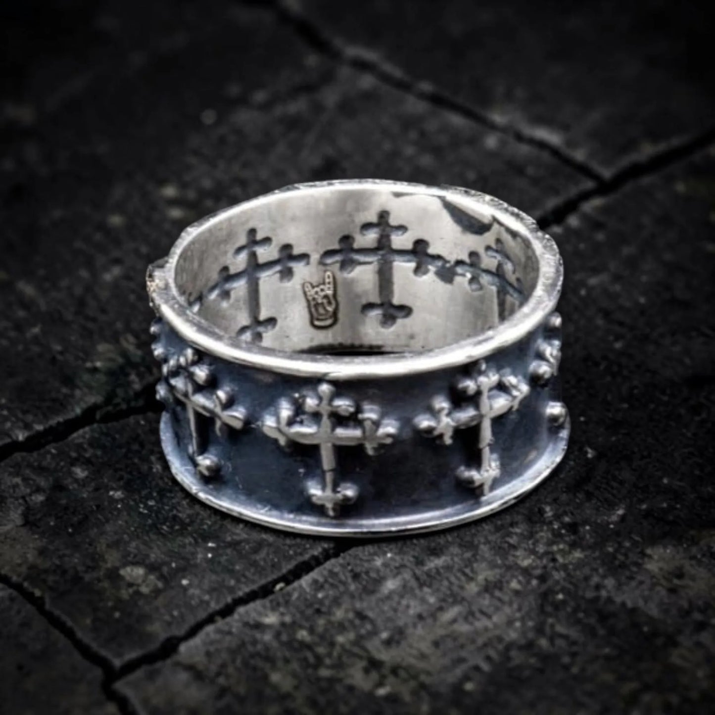 R&J CROSS RING